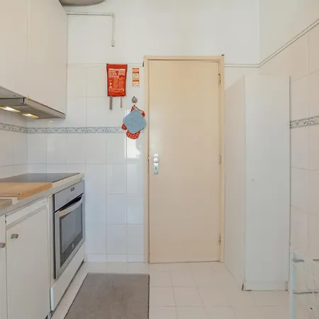 Downtown Classic With Terrace By Vacationy Apartment