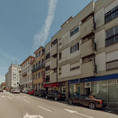 Apartmán Downtown Classic With Terrace By Vacationy