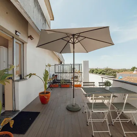 Downtown Classic With Terrace By Vacationy Appartamento Oporto