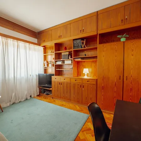 Apartment Downtown Classic With Terrace By Vacationy Porto